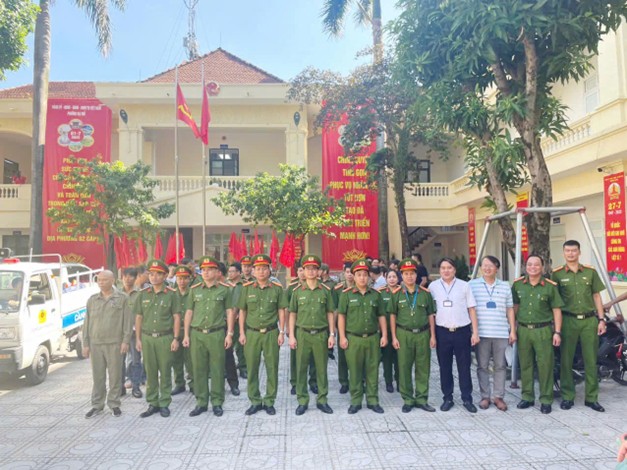 Phường Đại Mỗ ra quân mở đợt cao điểm đấu tranh, trấn áp tội phạm, đảm bảo an ninh trật tự, trật tự an toàn giao thông, trật tự đô thị- Ảnh 2.