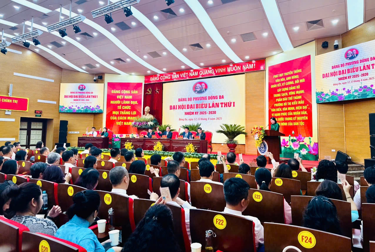 Đoàn đại biểu Đảng bộ phường Đống Đa báo công dâng Bác- Ảnh 4.