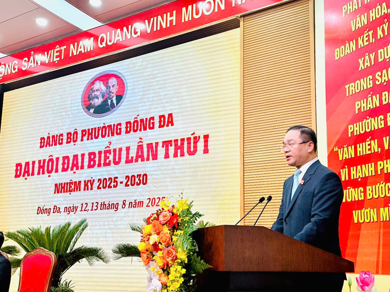 Đoàn đại biểu Đảng bộ phường Đống Đa báo công dâng Bác- Ảnh 3.