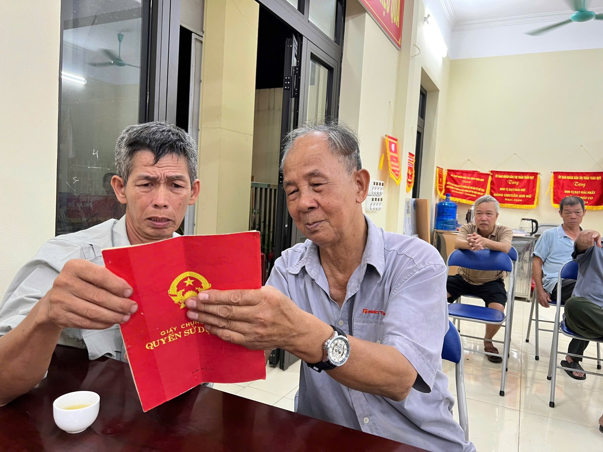 Xã Gia Lâm hướng dẫn cấp đổi Giấy chứng nhận quyền sử dụng đất nông nghiệp- Ảnh 2.