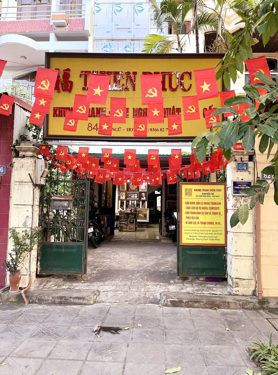 Ngọc Hà: Rực rỡ sắc cờ chào mừng Đại hội đại biểu Đảng bộ phường lần thứ I, nhiệm kỳ 2025-2030- Ảnh 11.