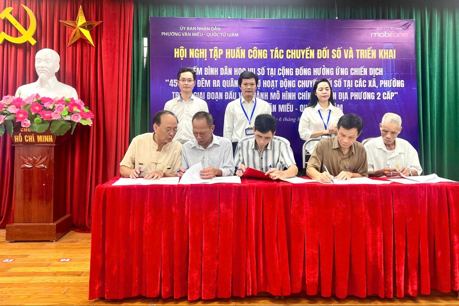 PHƯỜNG VĂN MIẾU- QUỐC TỬ GIÁM THÀNH LẬP 103 TỔ CHUYỂN ĐỔI SỐ CỘNG ĐỒNG - Ảnh 2.