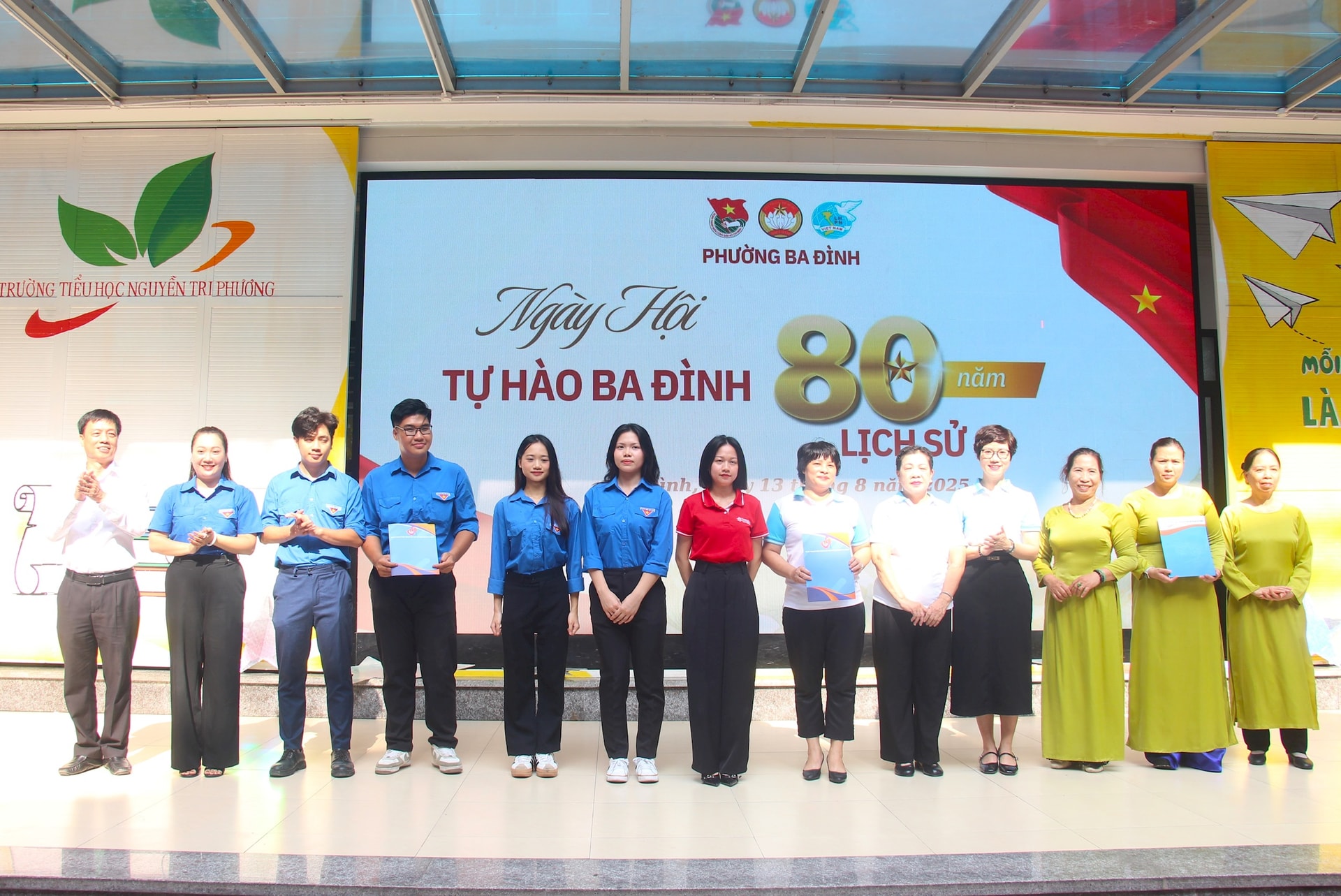 Ra mắt sổ tay “Ba Đình - Mã số ký ức, kết nối tương lai”- Ảnh 3.