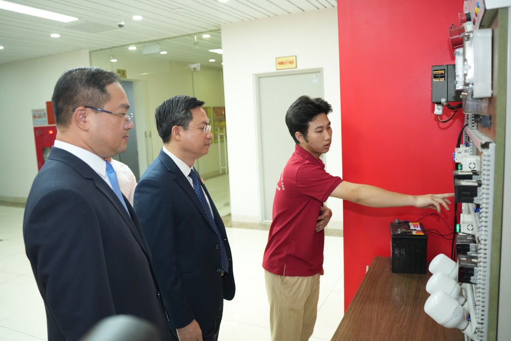 Phường Đống Đa: Chuyển đổi số tiên phong từ đảng viên- Ảnh 4.