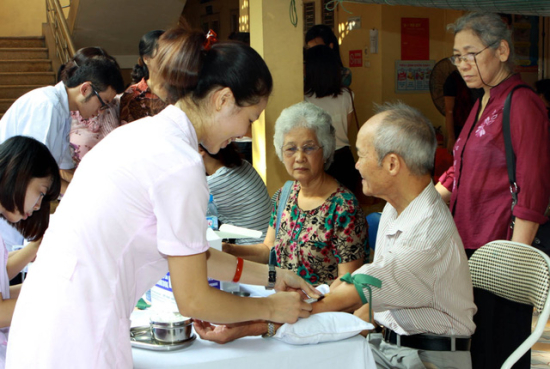 Hà Nội triển khai Chương trình chăm sóc sức khỏe người cao tuổi giai đoạn 2026-2030- Ảnh 2.