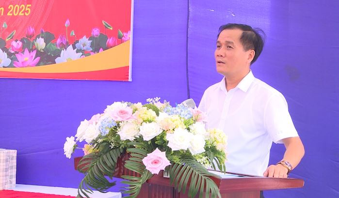 Lễ Khánh thành và bàn giao Nhà tình nghĩa cho thân nhân liệt sỹ Phùng Văn Diện tại xã Phúc Lộc- Ảnh 2.
