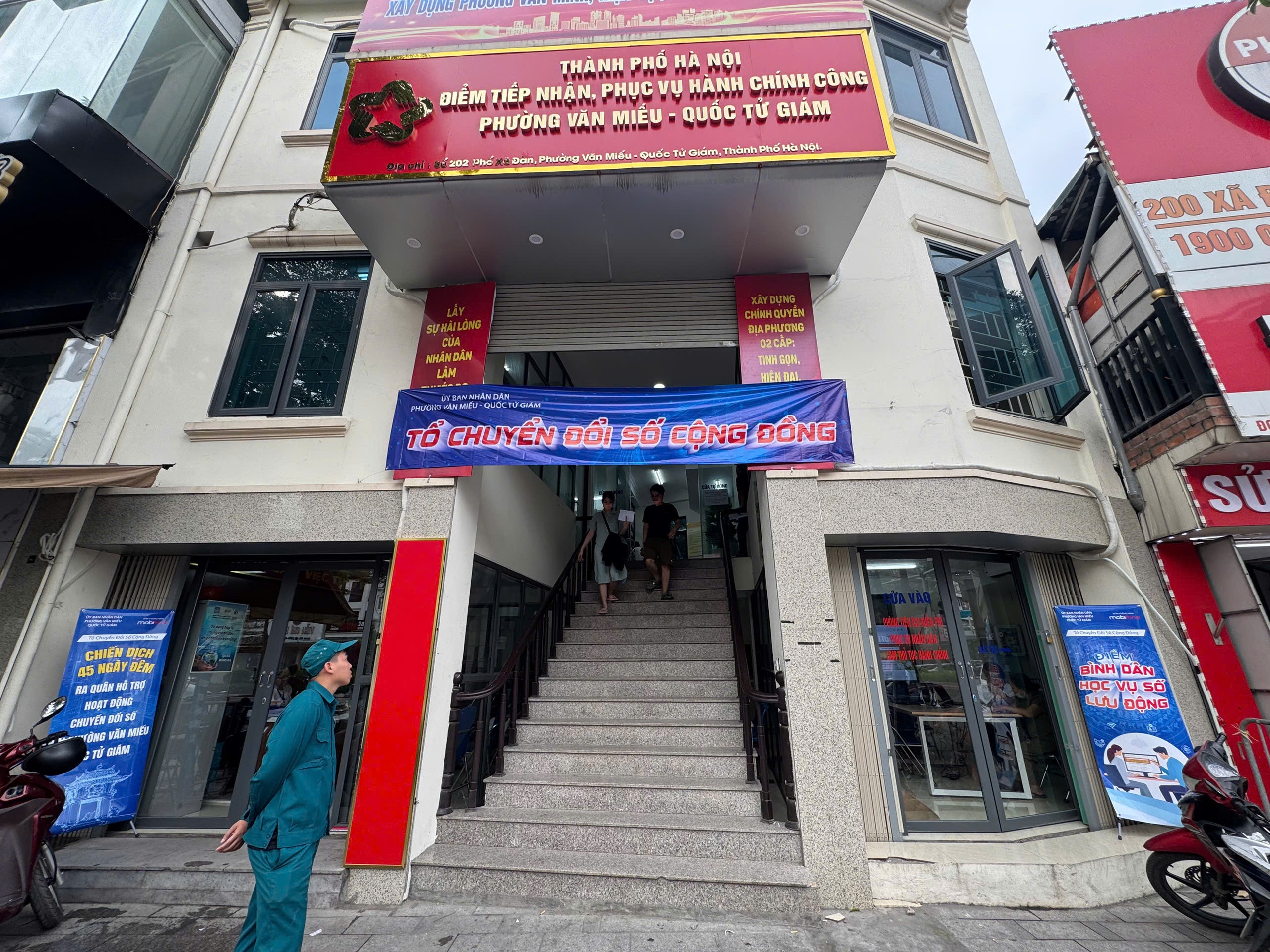 PHƯỜNG VĂN MIẾU- QUỐC TỬ GIÁM KHAI TRƯƠNG PHÒNG TIỆN ÍCH PHỤC VỤ NGƯỜI DÂN LÀM THỦ TỤC HÀNH CHÍNH- Ảnh 1.