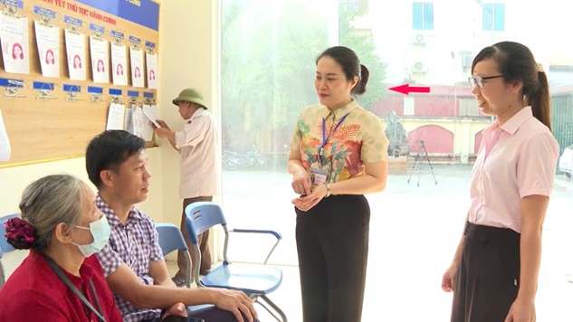 Hoài Đức tiếp nhận và giải quyết hơn 2.000 hồ sơ sau hơn 1 tháng hoạt động- Ảnh 2.
