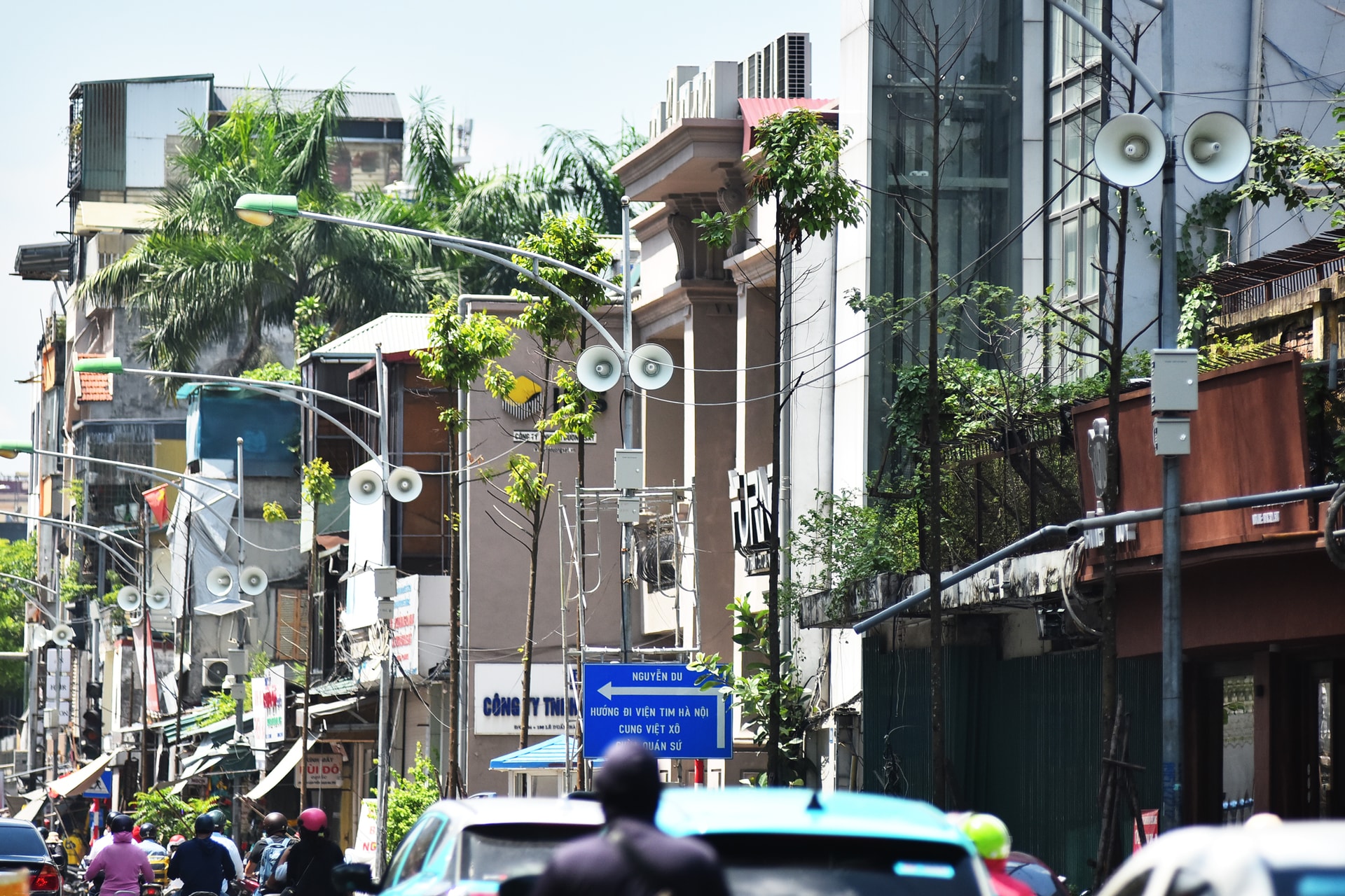 Khẩn trương lắp đặt, chỉnh trang đô thị đón ngày lễ lớn- Ảnh 6.