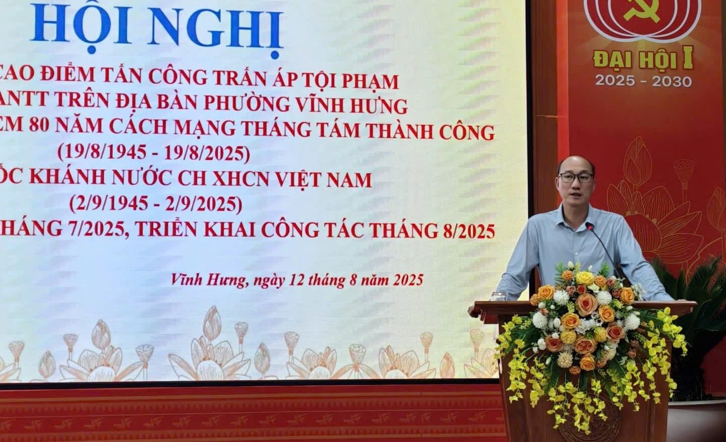 CÔNG AN PHƯỜNG VĨNH HƯNG TỔ CHỨC HỘI NGHỊ MỞ CAO ĐIỂM TẤN CÔNG TRẤN ÁP TỘI PHẠM CHÀO MỪNG KỶ NIỆM 80 NĂM CÁCH MẠNG THÁNG 8 THÀNH CÔNG VÀ  QUỐC KHÁNH 02/9- SƠ KẾT CÔNG TÁC CÔNG AN THÁNG 7/2025, TRIỂN KHAI CÔNG TÁC THÁNG 8/2025.- Ảnh 3.