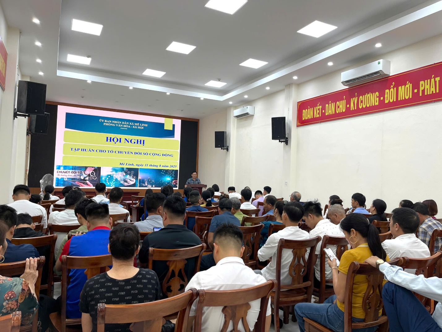 Xã Mê Linh tập huấn cho tổ chuyển đổi số cộng đồng- Ảnh 1.