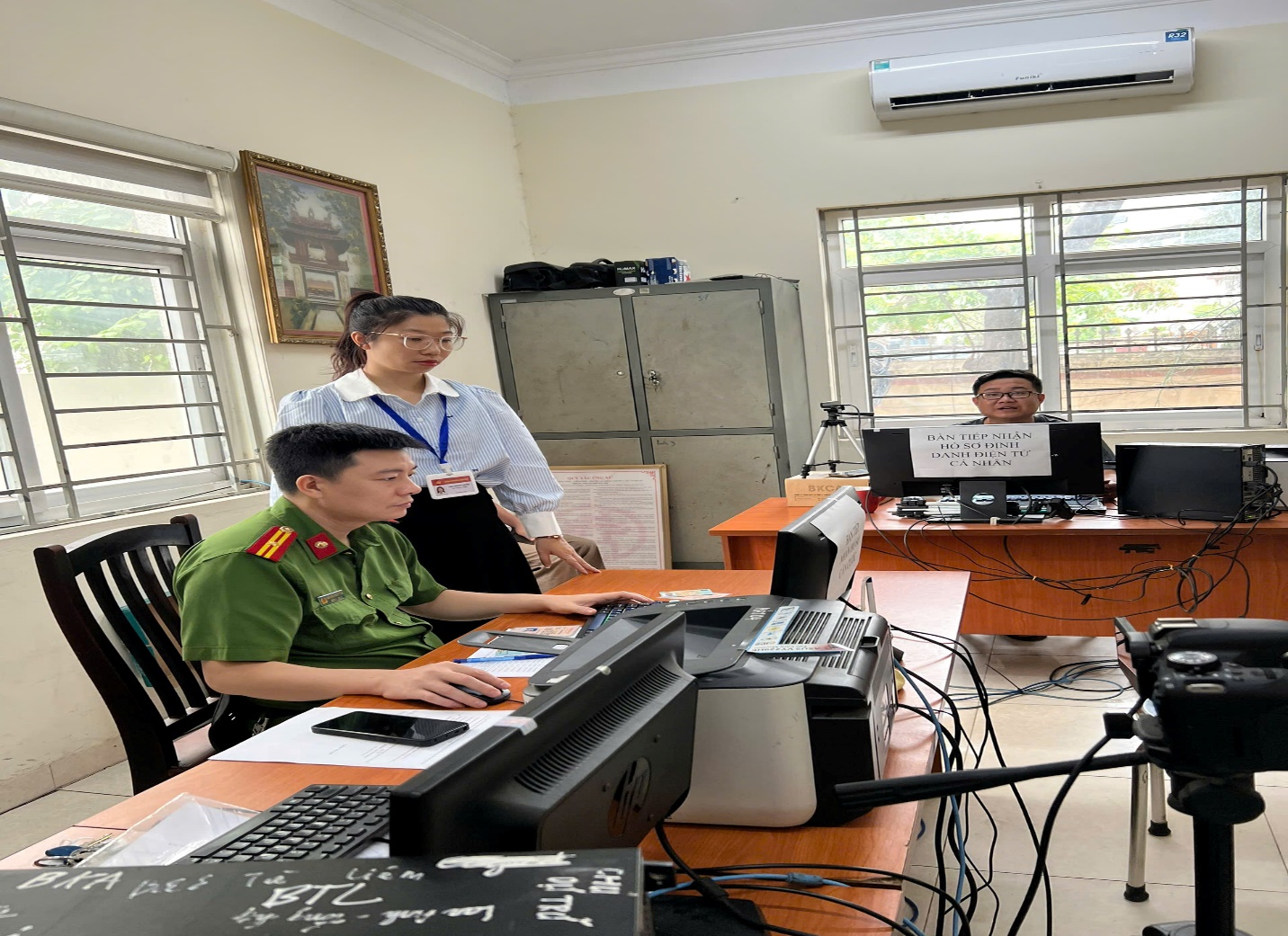 Phường Xuân Đỉnh tích cực triển khai công tác đổi thẻ đảng viên- Ảnh 1.