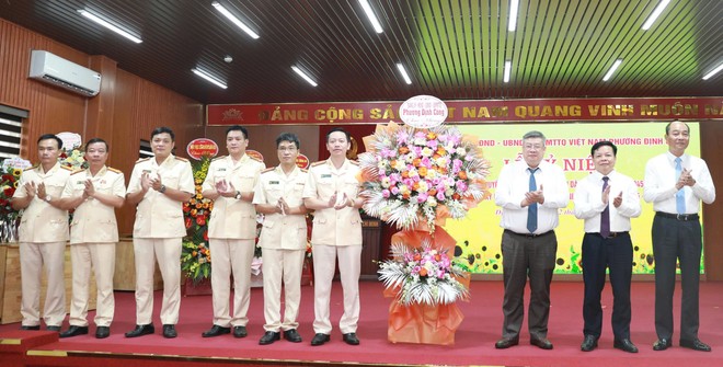 Công an phường Định Công phát động cao điểm tấn công tội phạm- Ảnh 1. Công an phường Định Công phát động cao điểm tấn công tội phạm- Ảnh 1.