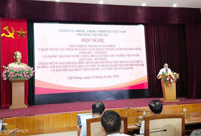 Phường Việt Hưng phát động thi đua cao điểm chào mừng kỷ niệm 80 năm Cách mạng Tháng Tám và Quốc khánh 2/9, chào mừng Đại hội Đại biểu Đảng bộ phường Việt Hưng lần thứ I- Ảnh 3.