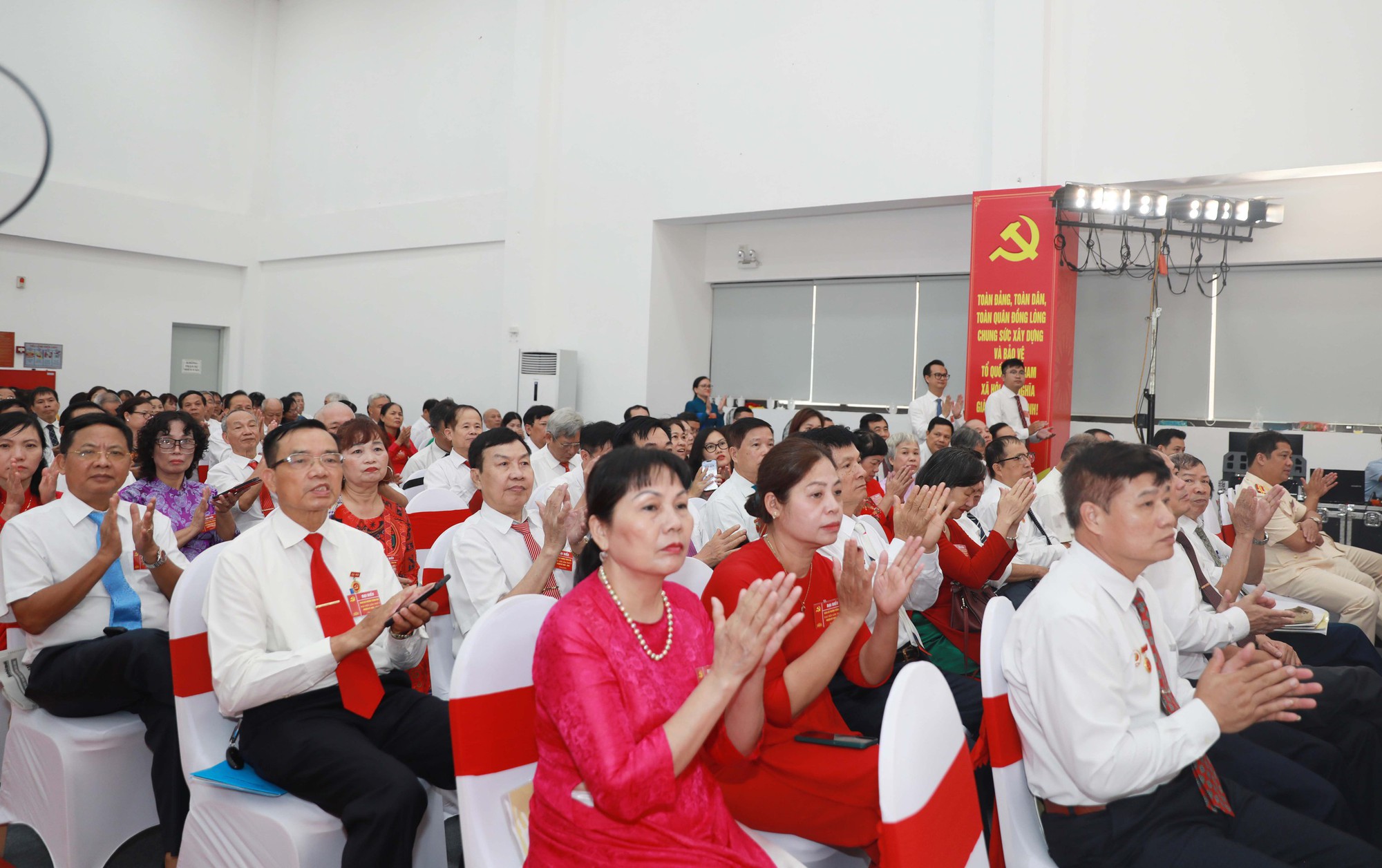 Phường Tương Mai: Khai thác hiệu quả, bứt phá trong lĩnh vực thương mại, dịch vụ và logistic- Ảnh 8.