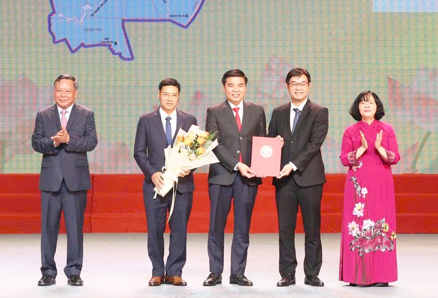 Đại hội đại biểu Đảng bộ phường Chương Mỹ lần thứ I, nhiệm kỳ 2025-2030:Bứt phá phát triển, vững bước trong kỷ nguyên mới- Ảnh 1.