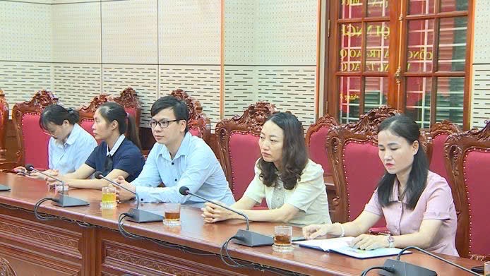 Đảng ủy xã Phúc Thọ công bố và trao Quyết định về công tác cán bộ- Ảnh 5.