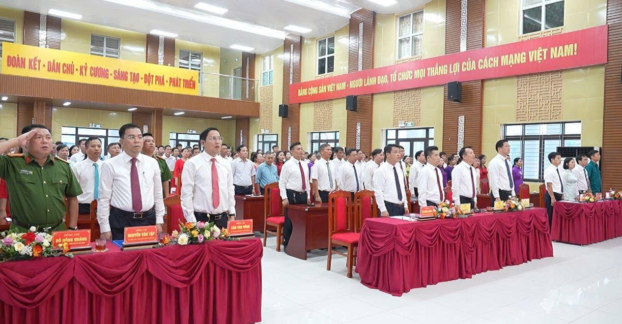 Lễ kỷ niệm 80 năm CM tháng 8 thành công (19/8/1945-19/8/2025) và Quốc khánh Nước CHXHCN Việt Nam (2/9); Tổng kết công tác tổ chức Đại hội Đại biểu Đảng bộ xã Hát Môn lần thứ I, nhiệm kỳ 2025-2030- Ảnh 1.