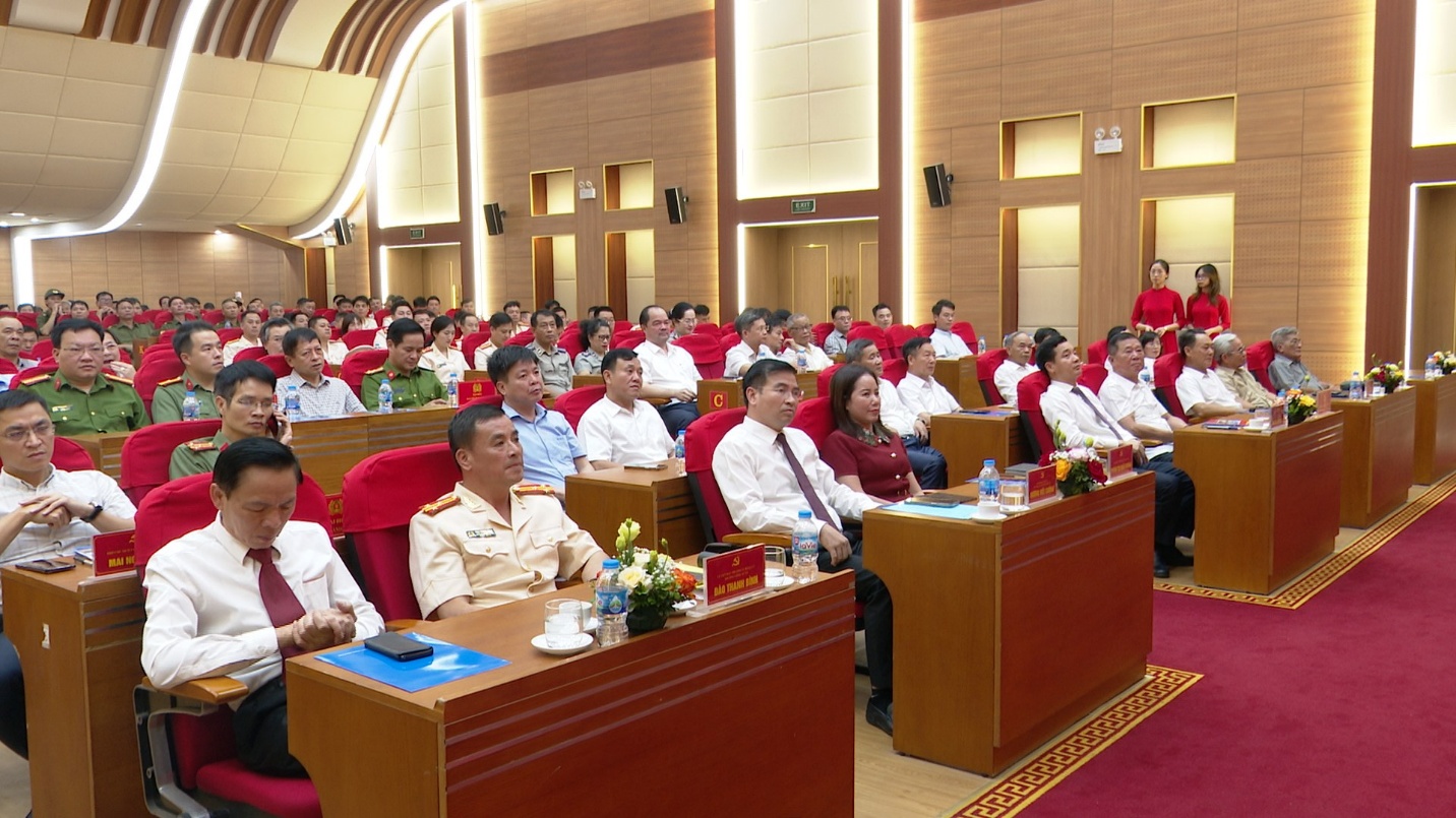 Xã Gia Lâm kỷ niệm 80 năm ngày truyền thống Công an nhân dân và 20 năm Ngày hội Toàn dân bảo vệ an ninh tổ quốc- Ảnh 1.