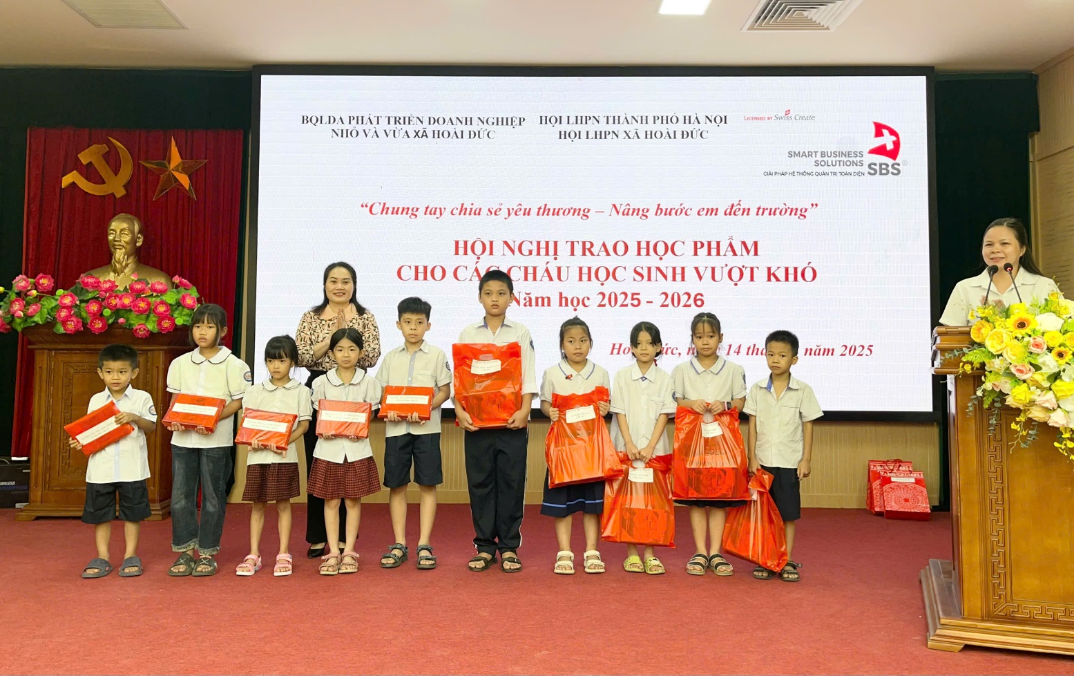 Trao học phẩm cho học sinh vượt khó năm học 2025-2026- Ảnh 5.