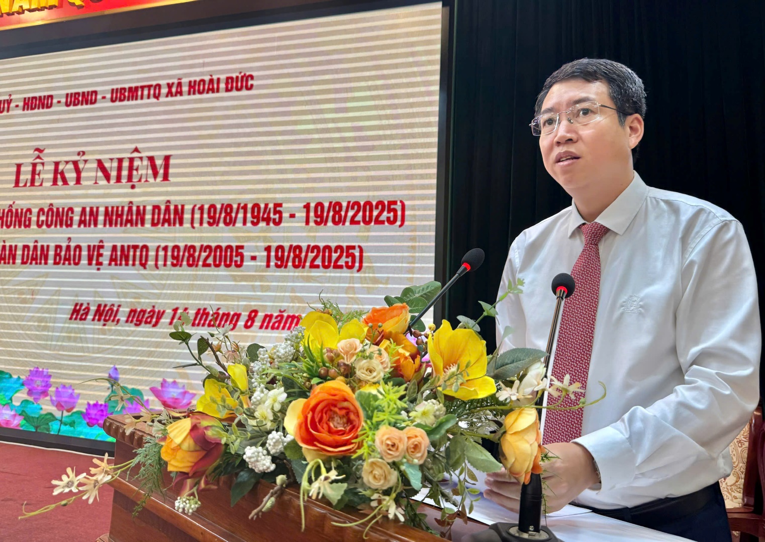 Xã Hoài Đức tổ chức Lễ kỷ niệm 80 năm Ngày truyền thống Công an nhân dân Việt Nam và 20 năm Ngày hội Toàn dân bảo vệ An ninh Tổ quốc- Ảnh 7.