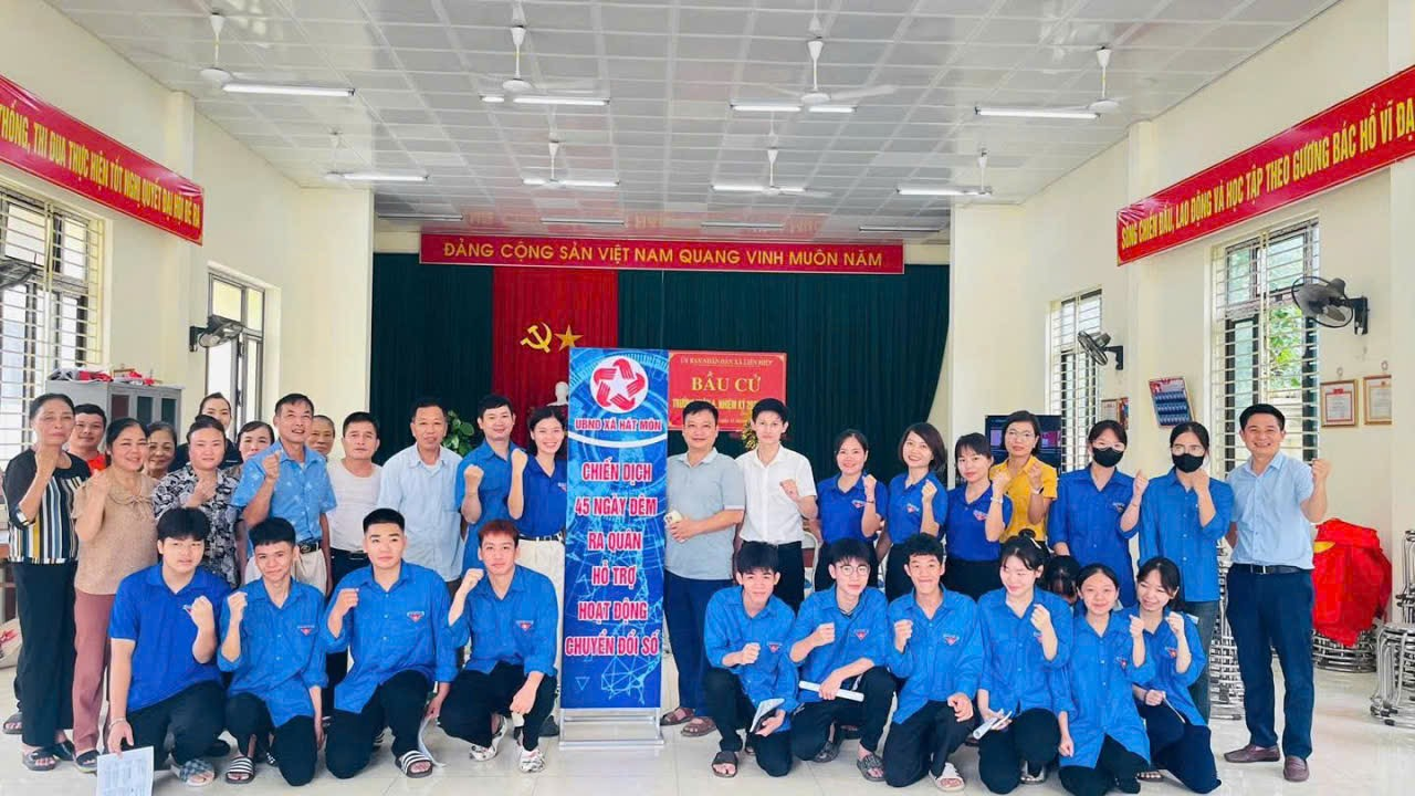 Hát Môn: Lan Toả phòng trào “Bình dân học vụ số lưu động”- Ảnh 1.