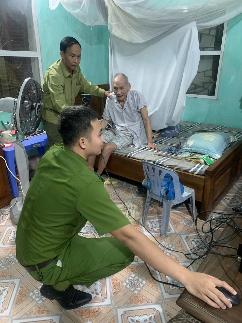 Hát Môn gấp rút hoàn thành cấp thẻ Đảng viên- Ảnh 1.