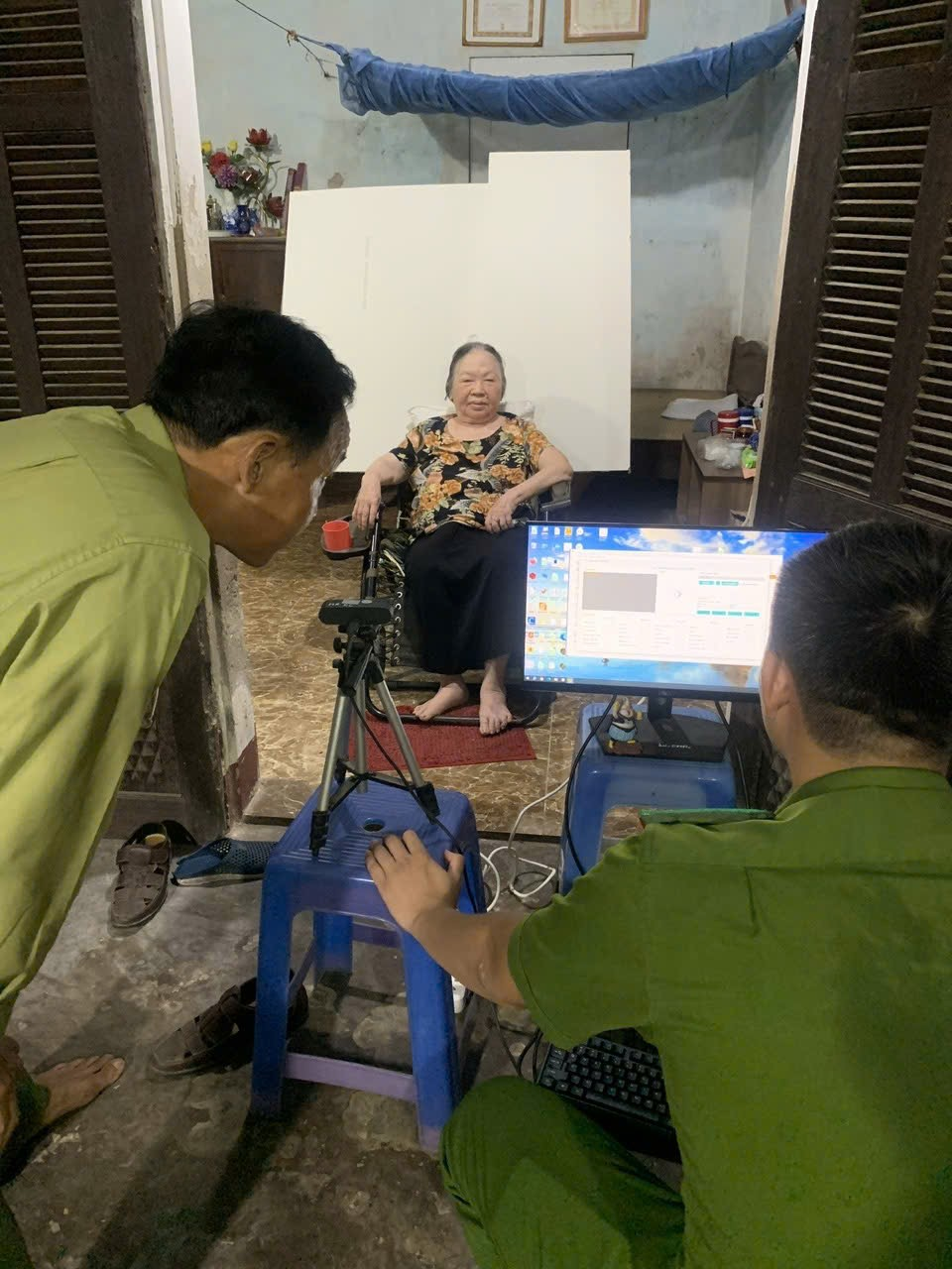 Hát Môn gấp rút hoàn thành cấp thẻ Đảng viên- Ảnh 2.
