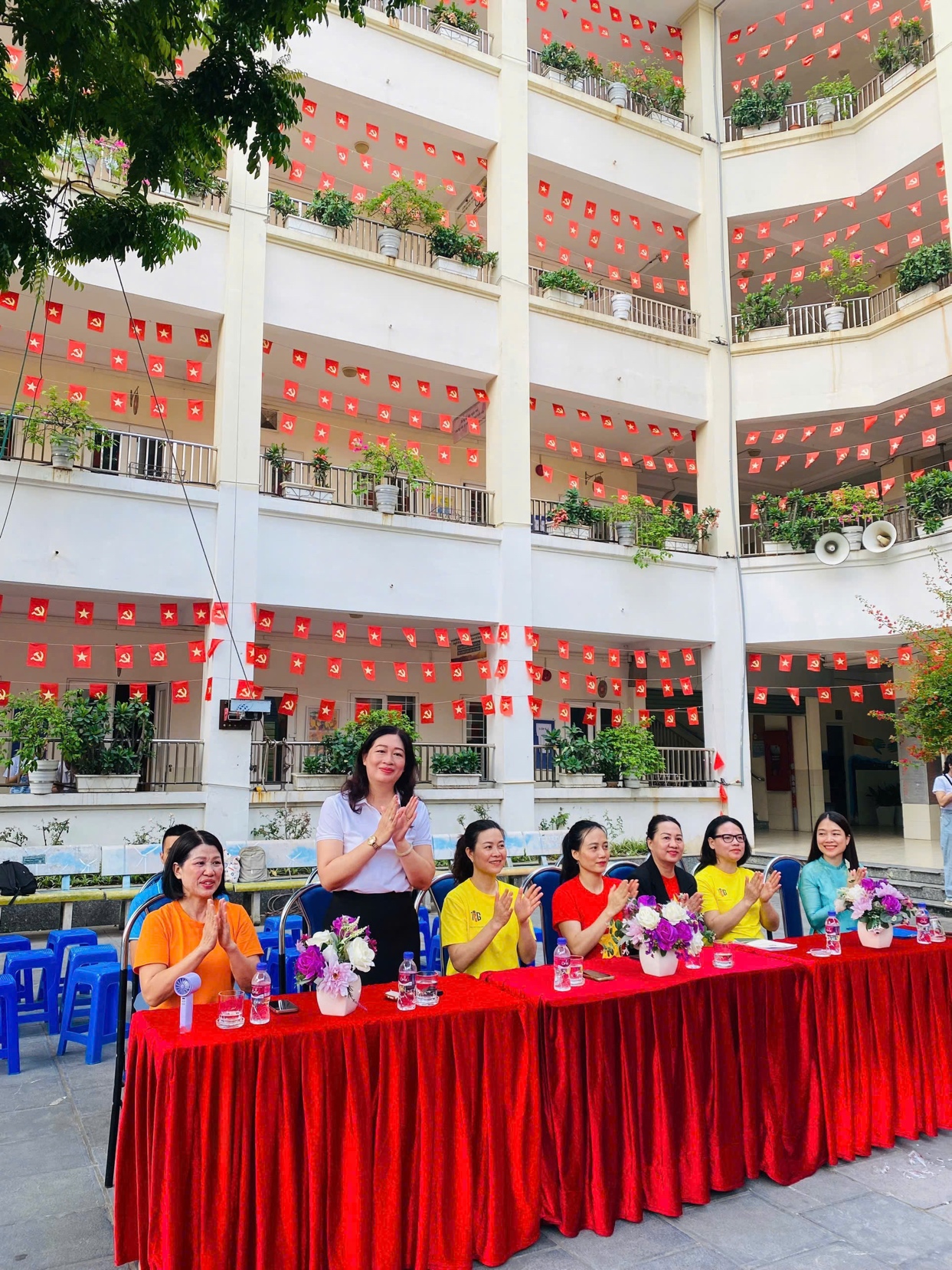 NGÀY HỘI THỂ THAO LIÊN TRƯỜNG KHỐI THCS PHƯỜNG CẦU GIẤY LẦN THỨ NHẤT NĂM 2025- Ảnh 1.