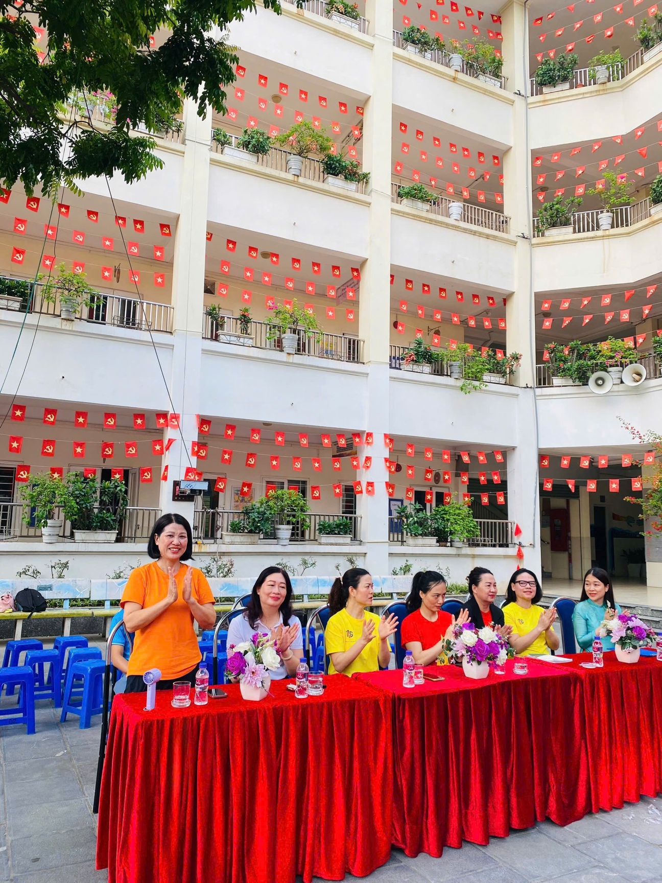 NGÀY HỘI THỂ THAO LIÊN TRƯỜNG KHỐI THCS PHƯỜNG CẦU GIẤY LẦN THỨ NHẤT NĂM 2025- Ảnh 3.
