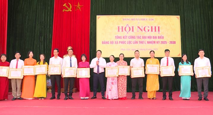 Hội nghị tổng kết công tác Đại hội đại biểu Đảng bộ xã Phúc Lộc lần thứ I, nhiệm kỳ 2025-2030- Ảnh 8.