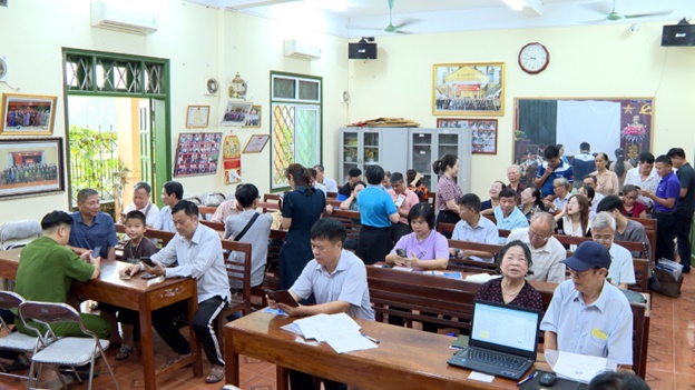 Đồng chí Đồng Thị Nga-UV BTV, Phó Chủ tịch UBND xã Hoài Đức thăm, kiểm tra 05 điểm Bình dân học vụ số lưu động- Ảnh 13.