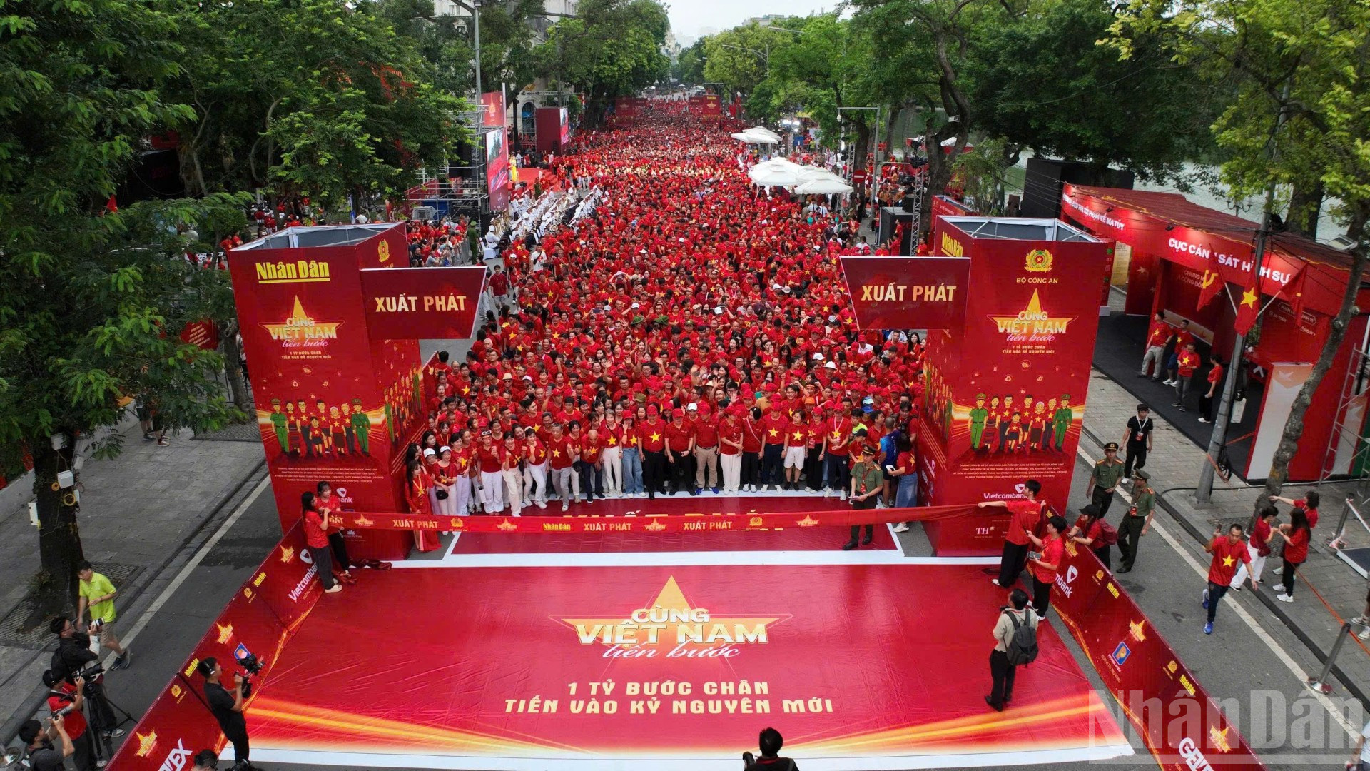 Lan tỏa thông điệp “1 tỷ bước chân tiến vào kỷ nguyên mới” vì một Việt Nam đoàn kết, hùng cường- Ảnh 1.