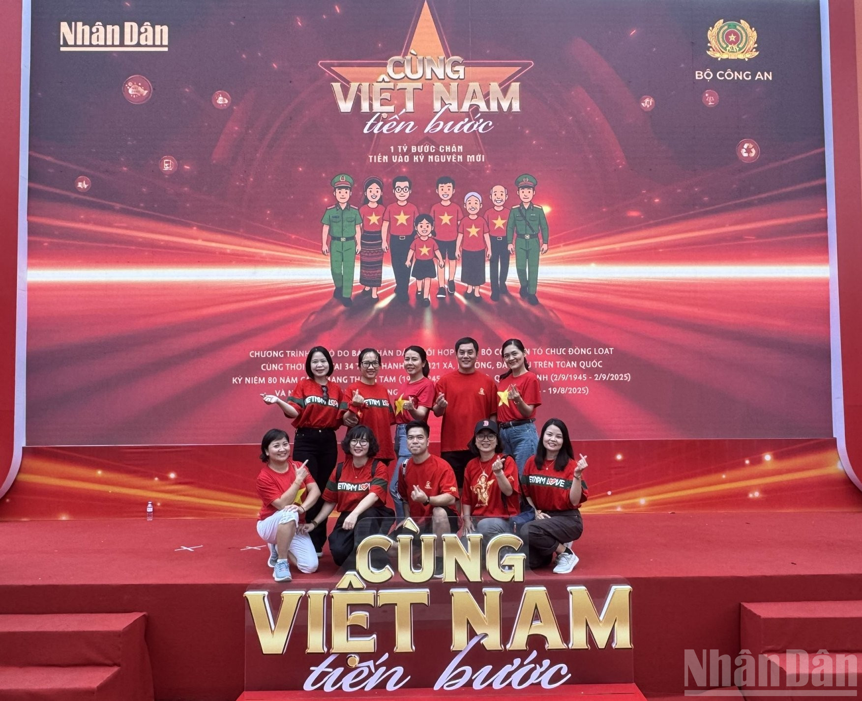 Lan tỏa thông điệp “1 tỷ bước chân tiến vào kỷ nguyên mới” vì một Việt Nam đoàn kết, hùng cường- Ảnh 2.