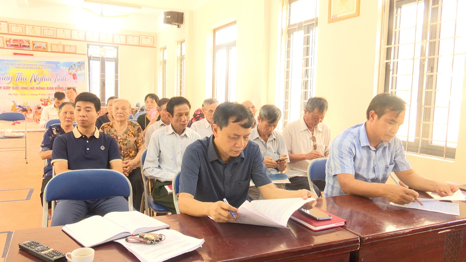 Tổ Đại biểu số 4, HĐND xã Sơn Đồng tiếp xúc cử tri tại Nhà văn hóa thôn 2, xã Song Phương (cũ)- Ảnh 2.