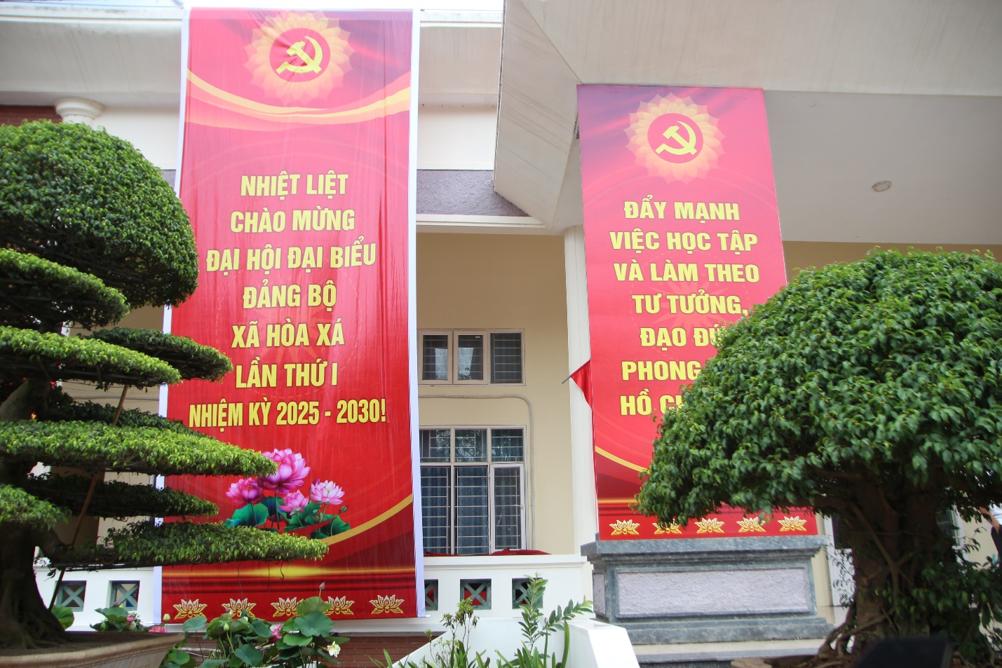 Rực rỡ cờ hoa chào mừng Đại hội đại biểu Đảng bộ xã- Ảnh 5.