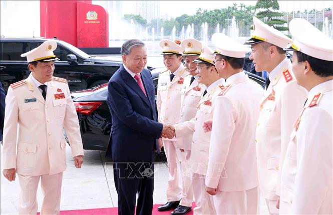 Lãnh đạo Đảng, Nhà nước dự Lễ kỷ niệm 80 năm Ngày truyền thống Công an nhân dân Việt Nam- Ảnh 9.