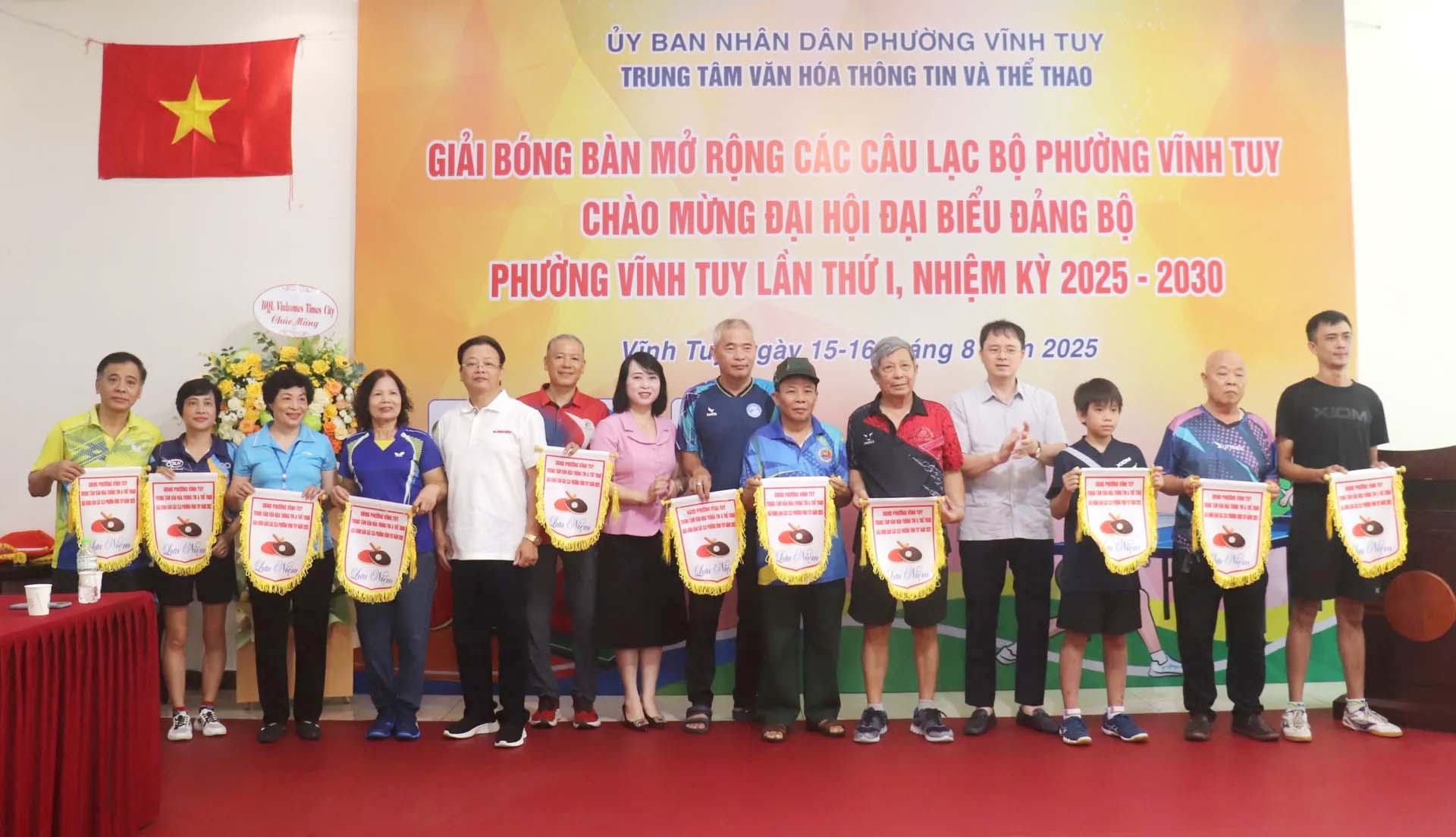 Phường Vĩnh Tuy tổ chức chuỗi các hoạt động Văn hóa - Thể thao chào mừng Đại hội Đảng bộ phường lần thứ I và kỷ niệm 80 năm Quốc khánh nước CHXHCN Việt Nam (2/9/1945-2/9/2025).- Ảnh 2.