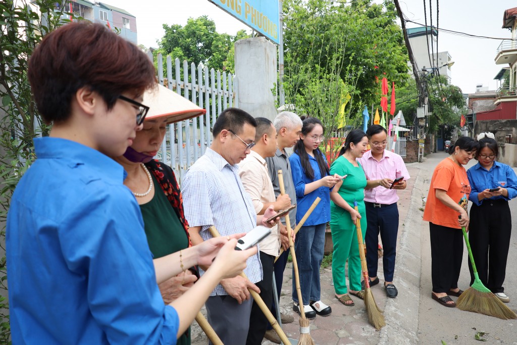 Lĩnh Nam: Nhiệt huyết, tận tuỵ đưa công nghệ đến với người dân- Ảnh 7.