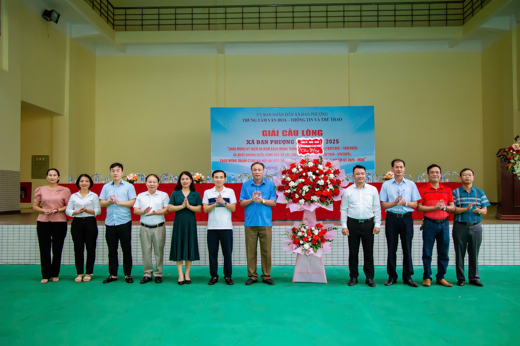 Giải cầu lông xã Đan Phượng mở rộng thu hút 125 vận động viên tham gia- Ảnh 1.