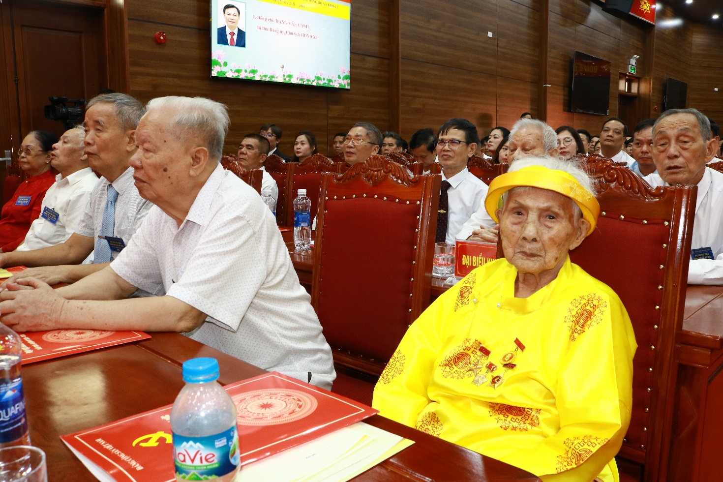 Mỹ Đức đoàn kết vững bước đi lên - một Đảng bộ - một ý chí - một hành động - vì nhân dân phục vụ’- Ảnh 6.