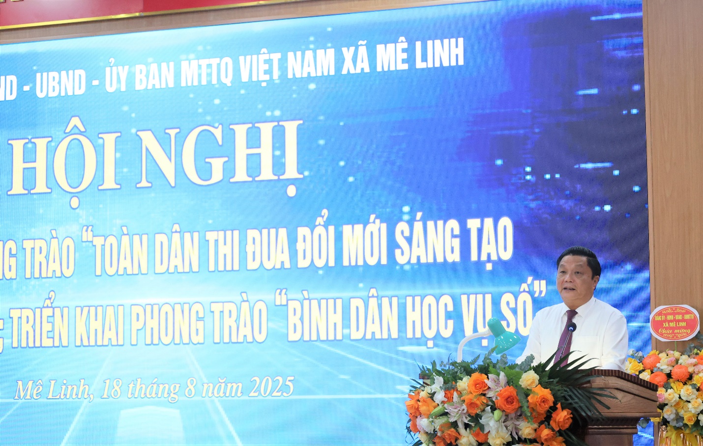 Mê Linh: Phát động phong trào "Toàn dân thi đua đổi mới sáng tạo và chuyển đổi số"; triển khai phong trào "Bình dân học vụ số"- Ảnh 1.