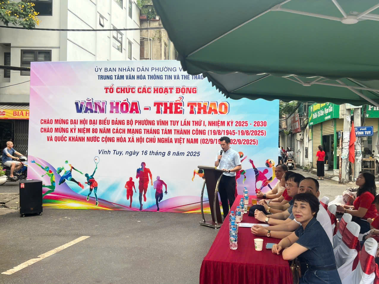 Phường Vĩnh Tuy tổ chức chuỗi các hoạt động Văn hóa - Thể thao chào mừng Đại hội Đảng bộ phường lần thứ I và kỷ niệm 80 năm Quốc khánh nước CHXHCN Việt Nam (2/9/1945-2/9/2025).- Ảnh 1.