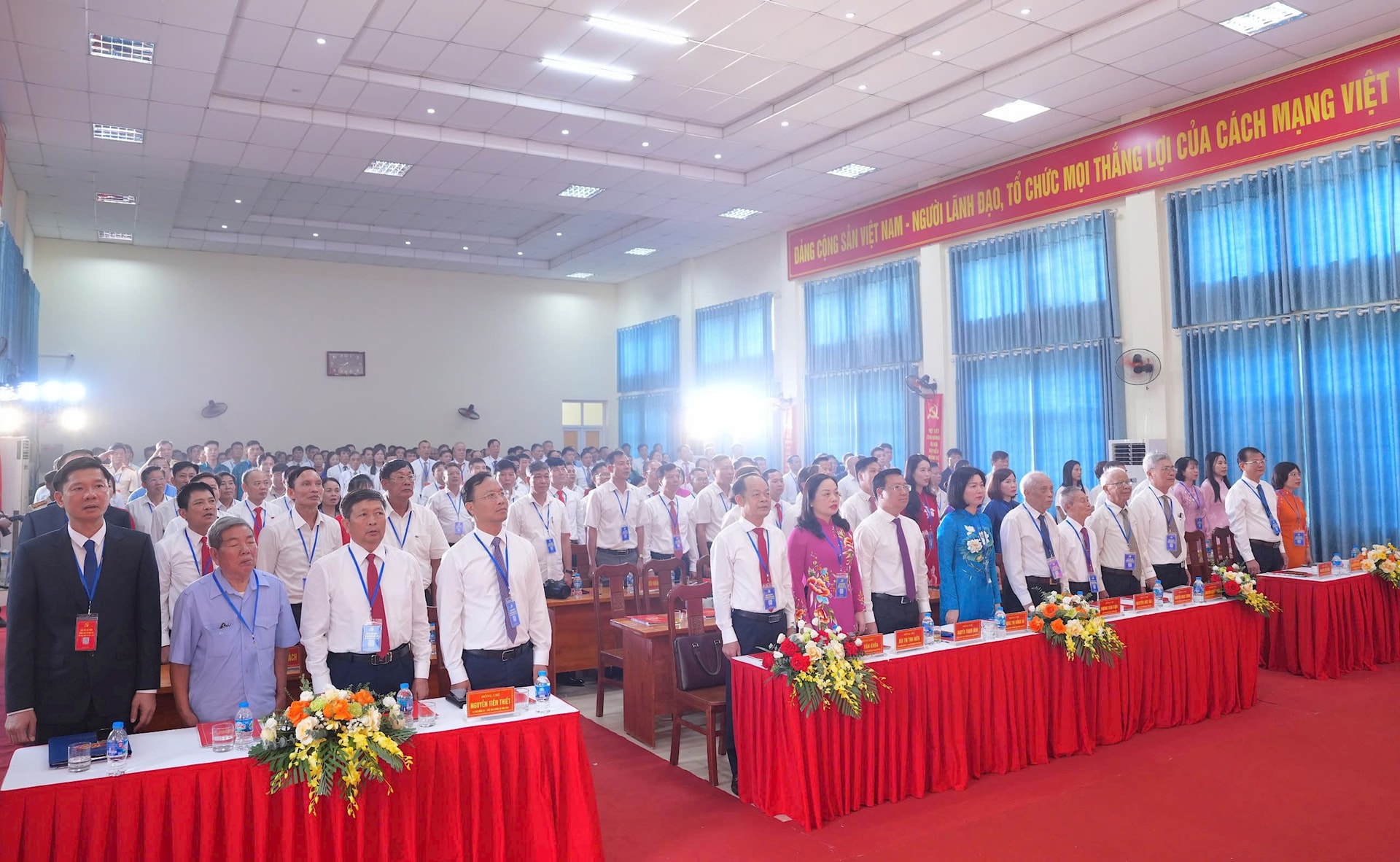 Ủy viên Ban Thường vụ Thành ủy, Phó Chủ tịch Thường trực HĐND thành phố Hà Nội Phùng Thị Hồng Hà:Phát huy truyền thống cách mạng, xây dựng Hòa Xá phát triển toàn diện- Ảnh 1.