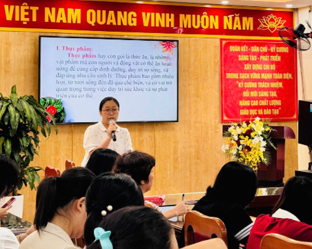 Trường Tiểu học Hoàng Liệt đẩy mạnh công tác tập huấn kiến thức đảm bảo vệ sinh an toàn thực phẩm cho cán bộ, giáo viên, nhân viên nhà trường- Ảnh 2.
