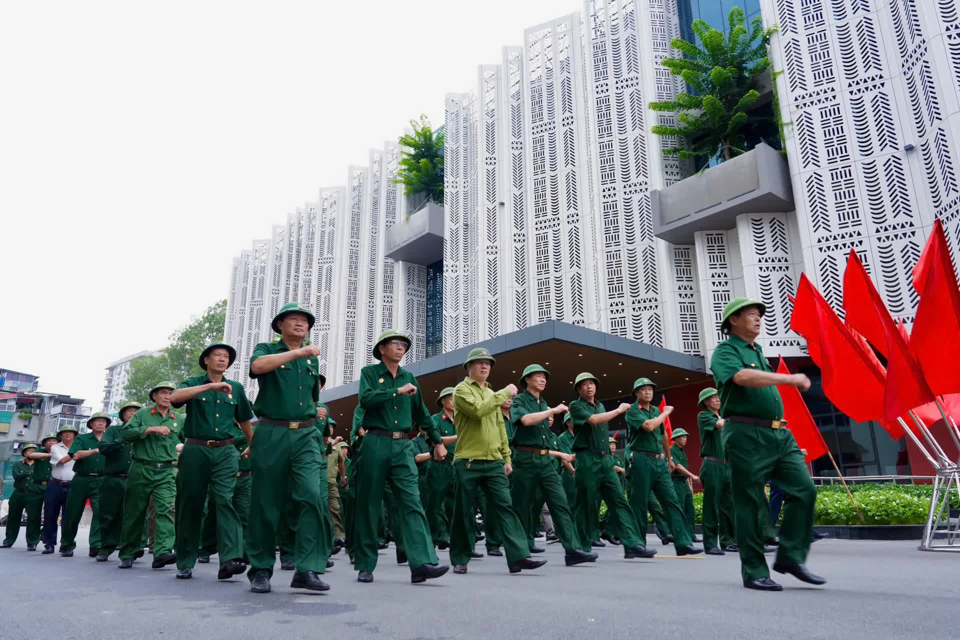 85 cựu chiến binh tiêu biểu phường Ngọc Hà: Vinh dự, tự hào và quyết tâm cho ngày hội lớn của đất nước- Ảnh 3.
