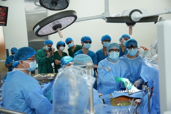 Bệnh viện Tim Hà Nội: Khẳng định vị thế tiên phong trong phẫu thuật tim mạch- Ảnh 1.