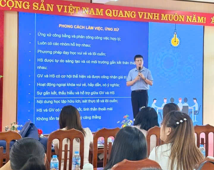 Tập huấn chuyên đề Thầy cô thay đổi để xây dựng trường học hạnh phúc- Ảnh 1.