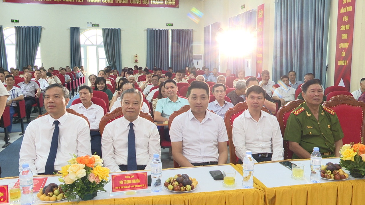 An Khánh kỷ niệm 80 năm Ngày truyền thống lực lượng Công an Nhân dân Việt Nam và 20 năm Ngày hội toàn dân bảo vệ an ninh Tổ quốc- Ảnh 2.