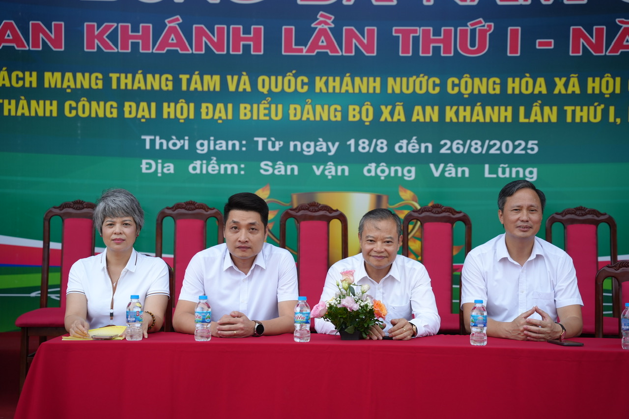 Khai mạc Giải bóng đá nam sân 7&nbsp;xã An Khánh lần thứ I, năm 2025- Ảnh 2.